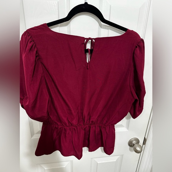 Francesca's Collections Burgundy Puff Sleeve Peplum Blouse - Picture 4 of 4